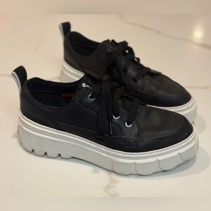 Sorel | Caribou X Waterproof platform lace up shoe black womens SIZE 11